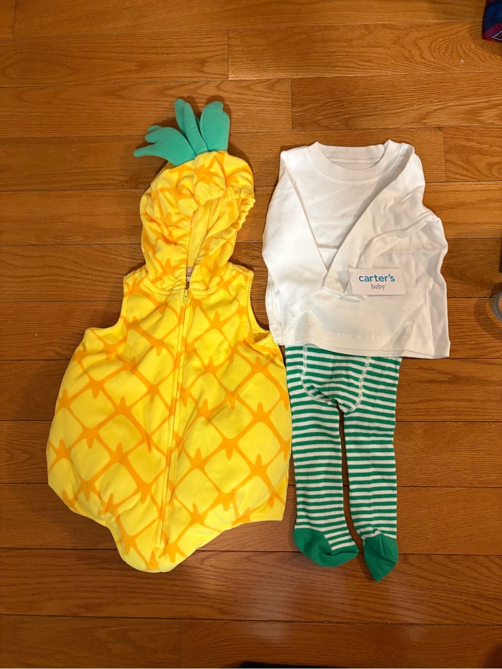 Carters pineapple costume 3-6 months